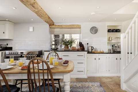 Green Farm Kitchen - StayCotswold