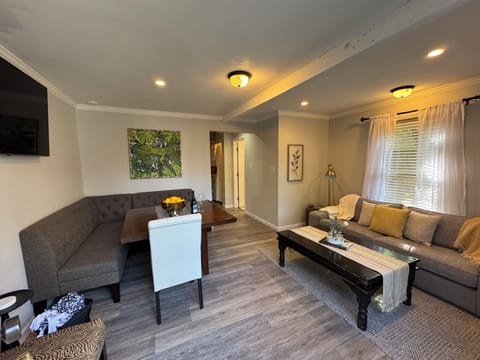 Your group's sunlit hub for wine country adventures. Dine, relax & plan.