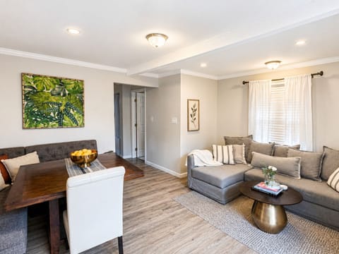 Relax in your open living and dining area. Stocked with games a Smart TV & more!