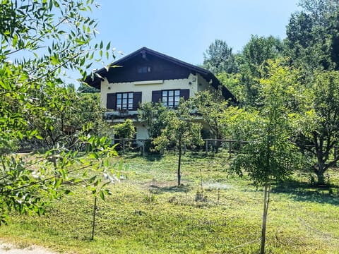 Tree, House, Home, Rural Area, Cottage, Garden, Spring, Lawn, Shade, Estate