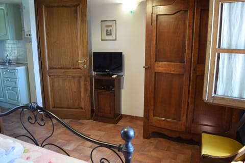 Autumn, Bedroom, Spring, Summer