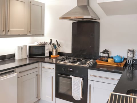 Kitchen | Dolphin, Trearddur Bay