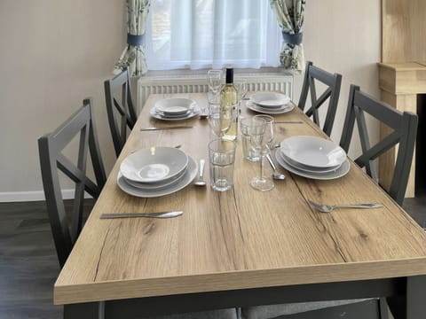 Dining Area | Ousbrough Tail-Wag Retreat - Beamish Holiday Park, Durham