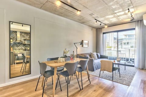 Trendy  SeaPoint  WiFi  Secure Parking (9547)