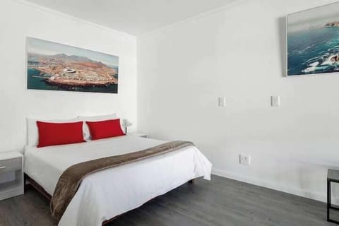 Business hub,trendy,secure living in heritage area (1114)