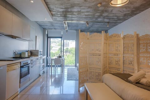 De Waterkant Studio with Table Mountain Views (24998)