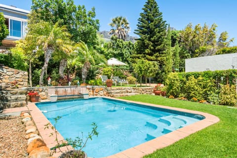 Atlantic Sunsets Camps Bay Villa with Ocean Views (23825)