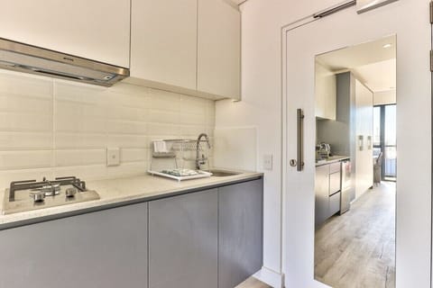 Harbour view studio with parking and Wi-Fi (9766)