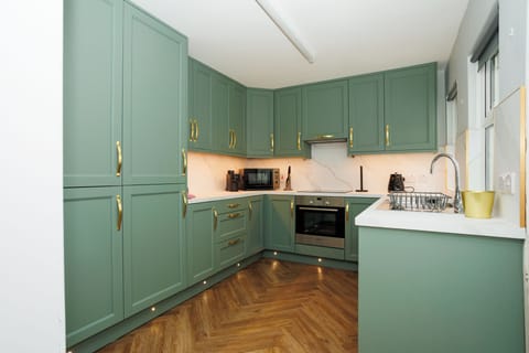 Kitchen (1)