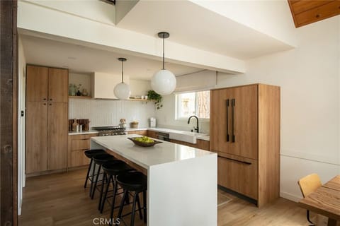 Kitchen (Main Level)