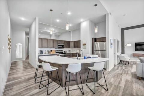 Arched kitchen island