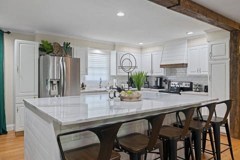 Get ready to whip up something delicious in our fully stocked kitchen! From coffee to full feasts, everything you need is right at your fingertips.