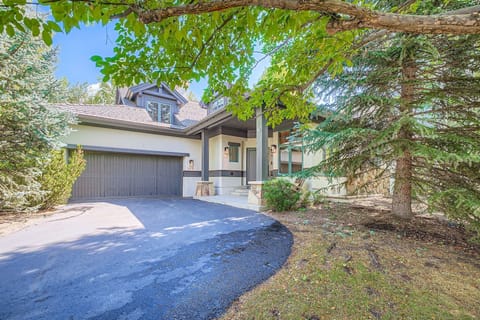 Arrowhead 5 bed-5 bath