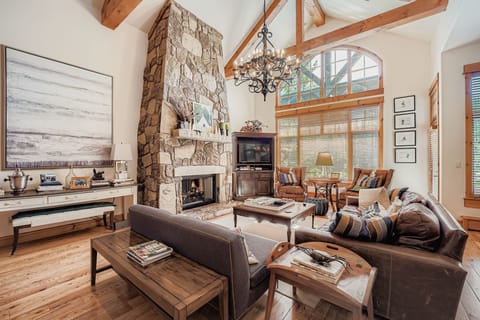 Arrowhead 5 bed-5 bath