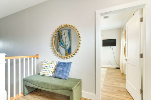 Upstairs Landing | 2nd Floor