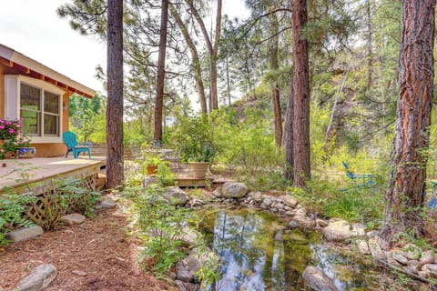 Exterior | Deck | Outdoor Dining | Creek On-Site