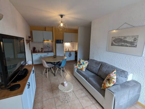 f04423d6-32eb-49ad-942f-f0b84bc7baf4