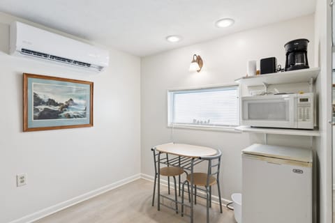 Appliance, Microwave, Oven, Chair, Furniture