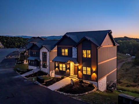 Beautiful facade of the cabin.
