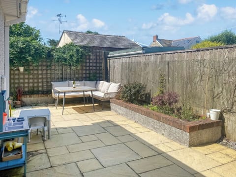 Patio | Kerensa, St Agnes