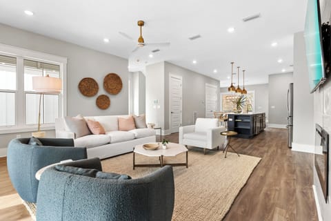 A welcoming space to relax, recharge, and reconnect. (Sea Dweller)