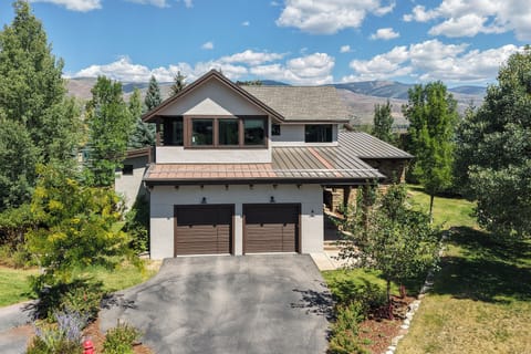 Welcome to 41 Hollis Lane - Make yourself at home and Enjoy your stay!