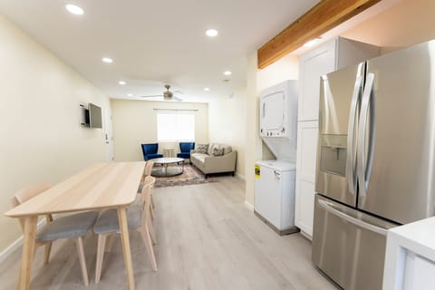 Well Light Home with Laundry and Dinning area