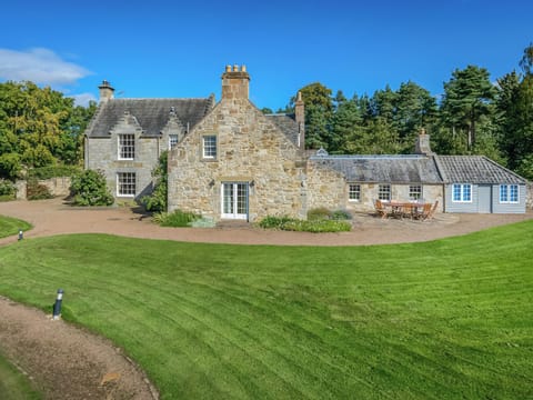 Exterior | Winton Cottage - Winton Holidays, Pencaitland