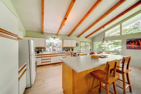 Kitchen | Drip Coffee Maker