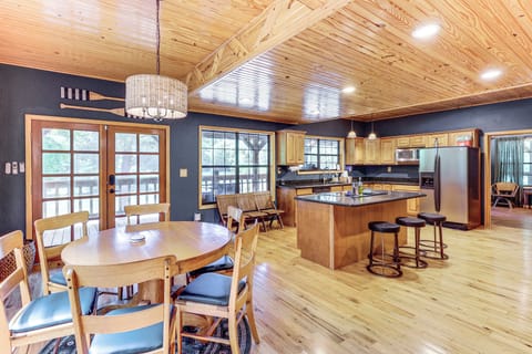 Dining Area | 1st Floor | Dishware/Flatware