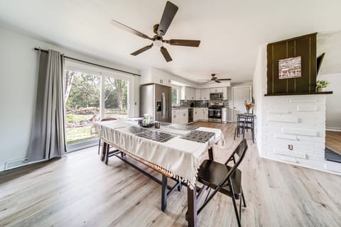 Kitchen & Dining Area | Dishware & Flatware