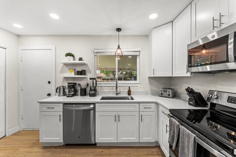 Fully equipped kitchen