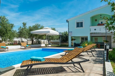 Beautiful villa with private pool and terrace