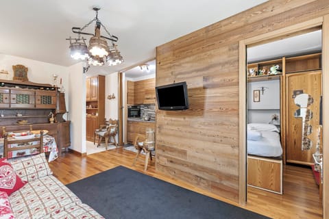 Living and dining room