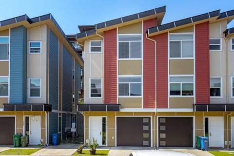 Millstream Manor entrance