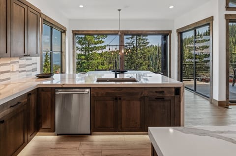 Prepare your meals with a View