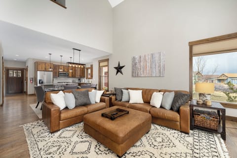 SWP 74 Alder Brook living room