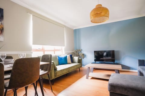 Living Room / Lounge