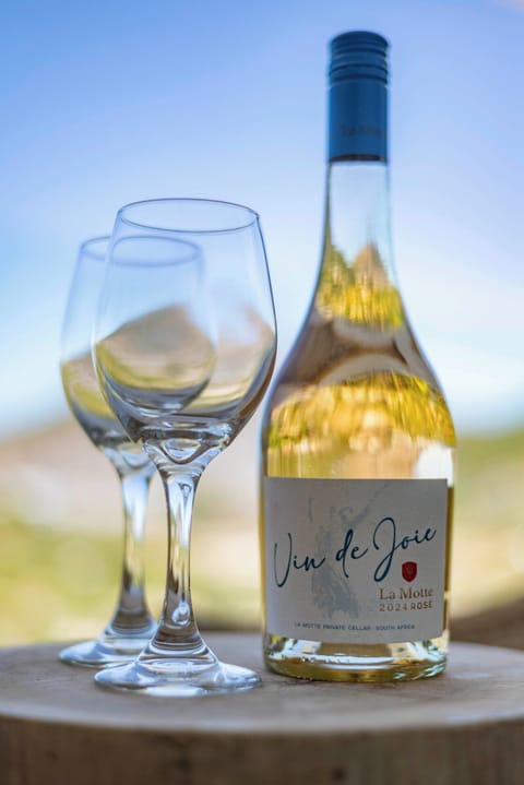 Beach House Hout Bay Studio with Ocean Views (33617)