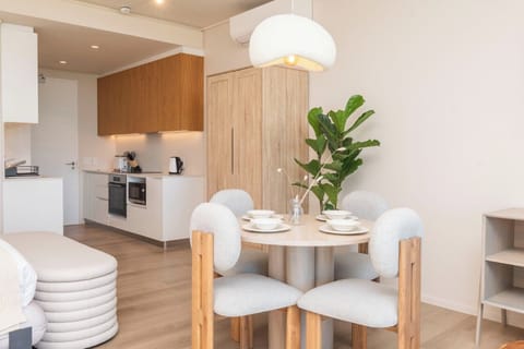 Beach House Stylish Studio with Hout Bay View (33683)