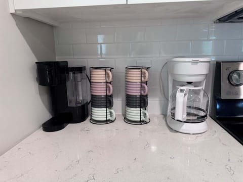 Coffee bar, drip and pods