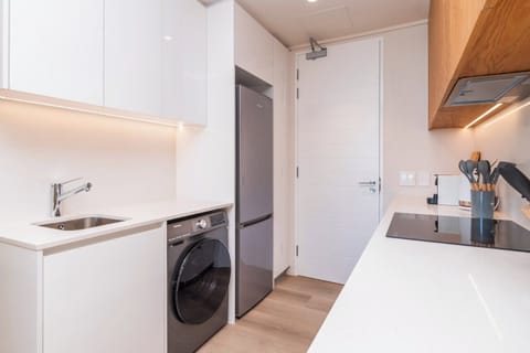 Beach House Studio with Scenic Hout Bay Views (33714)