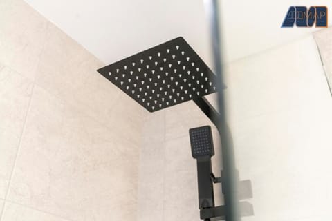 Hand-held showerhead