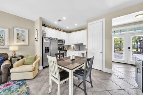 Dining for 4 and additional bench