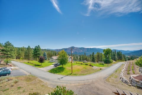 House Exterior | Mountain Views