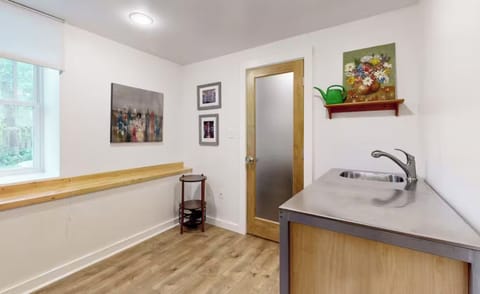 Kitchenet Downstairs