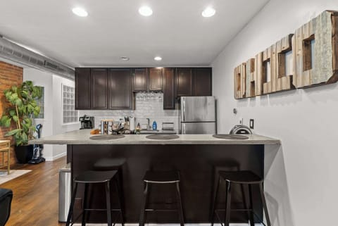 Sip morning coffee or grab a bite at the counter, seating 3​