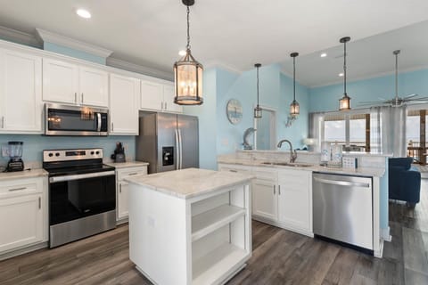 Dauphin Blue Fully Equipped Kitchen