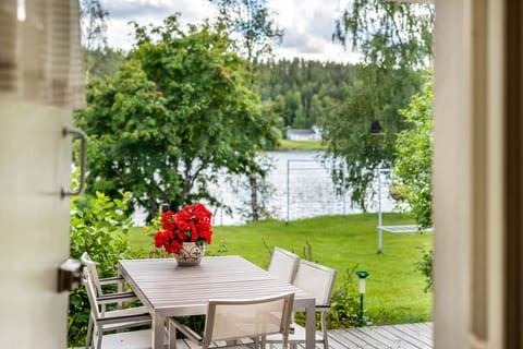 Step out onto your private deck and enjoy peaceful lake views surrounded by lush greenery. Perfect for morning coffee, sunset dinners, or simply unwinding with nature’s calming sights and sounds.