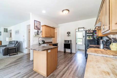 A chef’s delight — clean, organized, and fully equipped